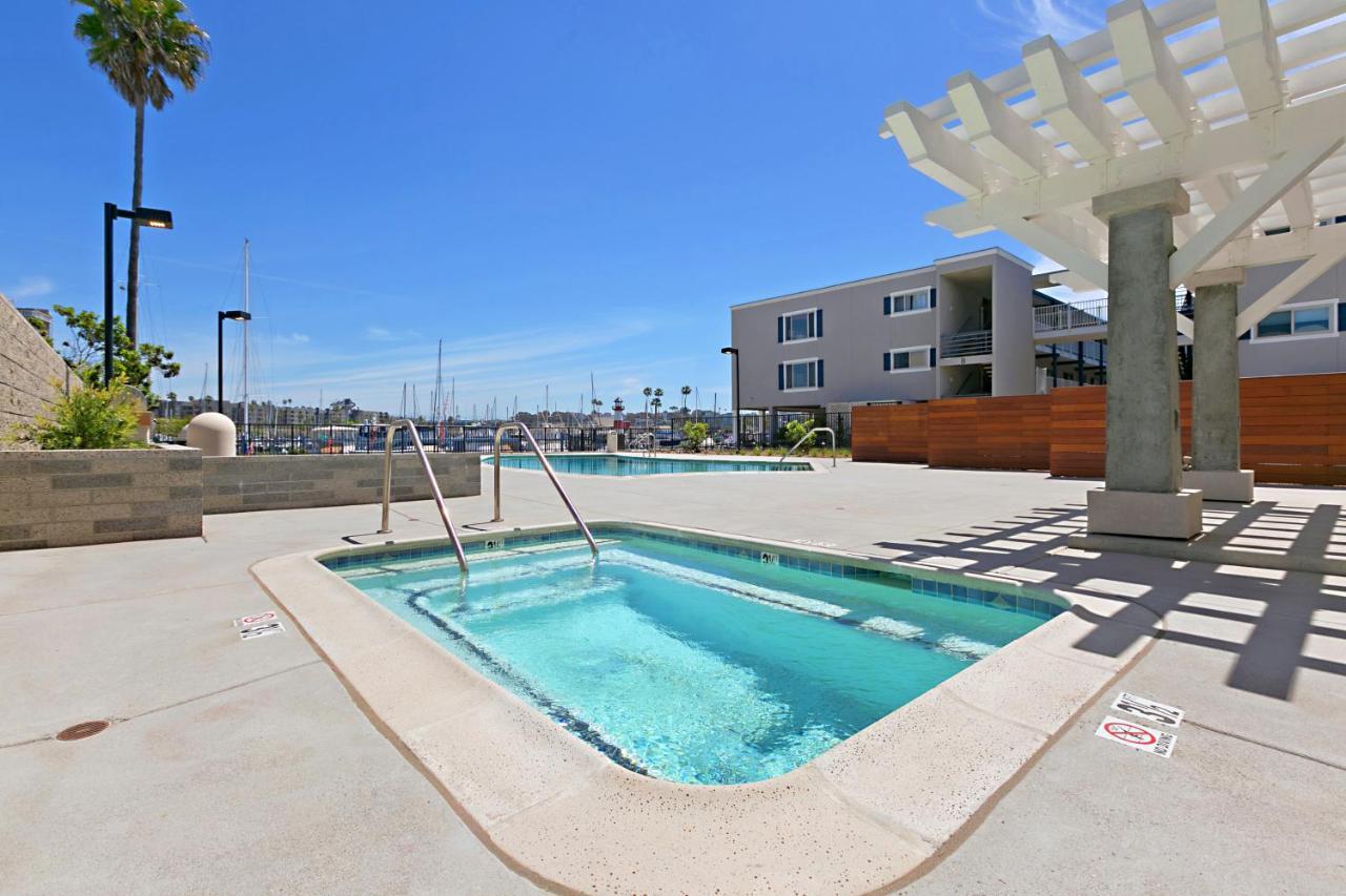 313B Steps From The Sand At Harbor Beach - Free Wifi Oceanside Bagian luar foto